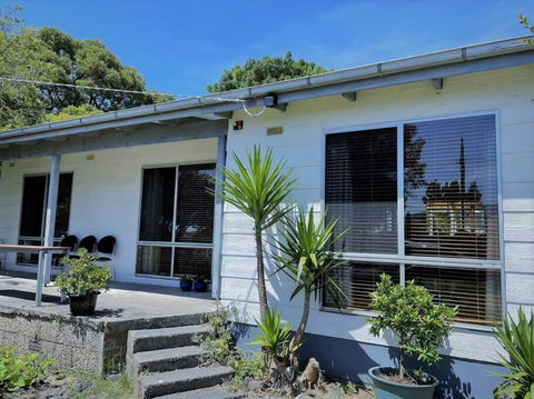 Apollo Bay Holiday House - Tourism Canberra 3