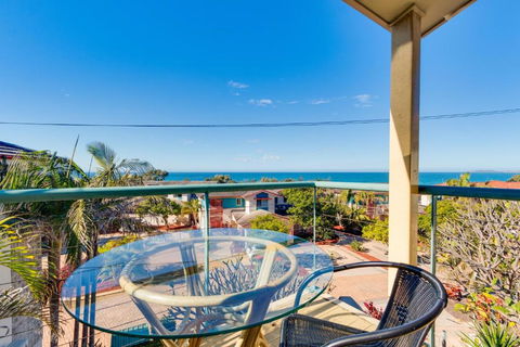 Aqualuna Beach Resort - Tourism Canberra 3