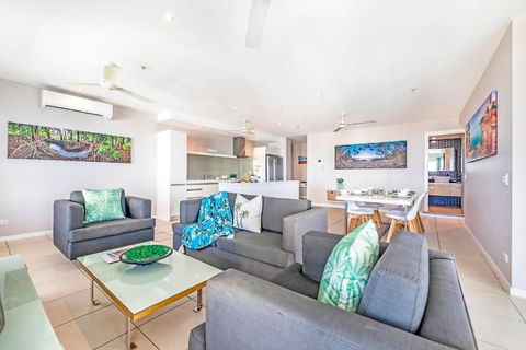 Arafura Edge - Resort Living And Breathtaking Views - Tourism Canberra 1