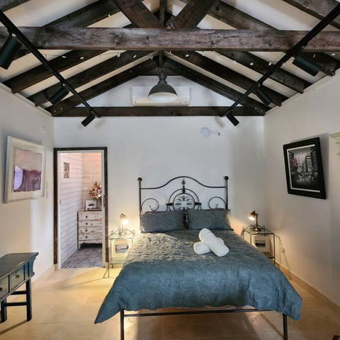 Artistic Private Studio, Parramatta - Tourism Canberra 0