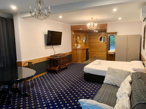 Ascot Motor Inn - Tourism Canberra 1