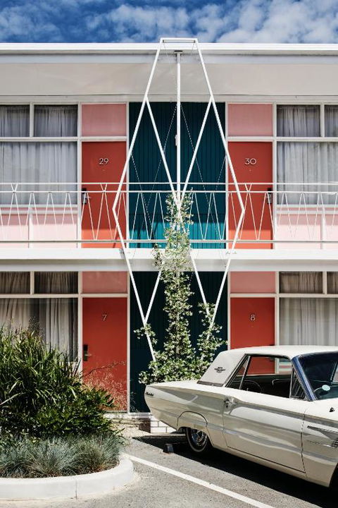 Astor Hotel Motel - Tourism Canberra 3