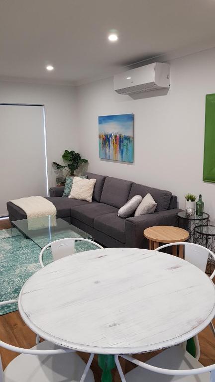 At Home Apartments - Tourism Canberra 4