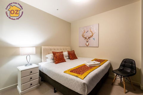 Aussie Escape Apartments-Skyline Collins Tower - Tourism Canberra 3