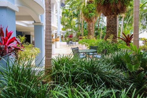 Bel Air On Broadbeach - Official - Tourism Canberra 3