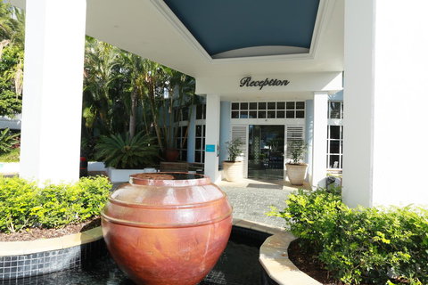 Bel Air On Broadbeach - Official - Tourism Canberra 10