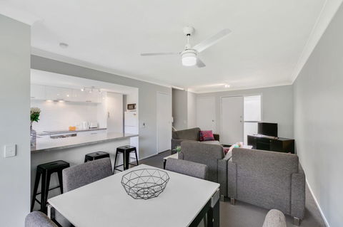 Fountain View Estate - We Accommodate - Tourism Canberra 15