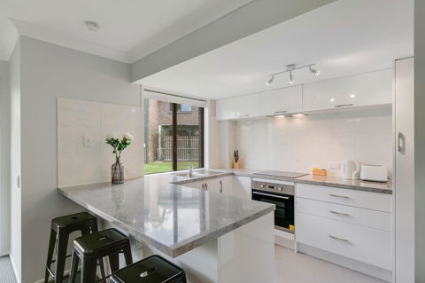 Fountain View Estate - We Accommodate - Tourism Canberra 13