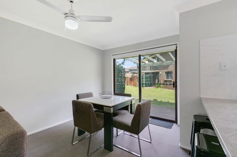 Fountain View Estate - We Accommodate - Tourism Canberra 16