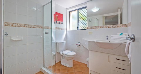 Burleigh On The Beach - Tourism Canberra 22