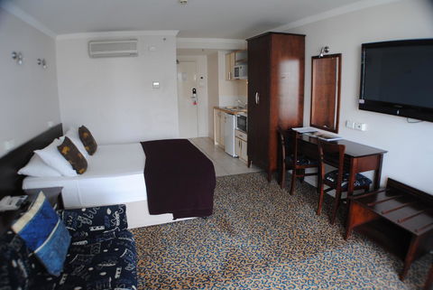 Astor Metropole Hotel - Tourism Canberra 17