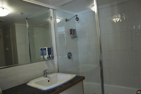 Astor Metropole Hotel - Tourism Canberra 23