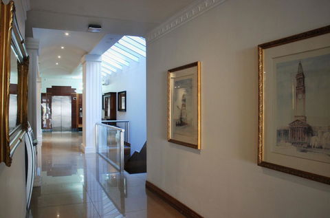 Astor Metropole Hotel - Tourism Canberra 5