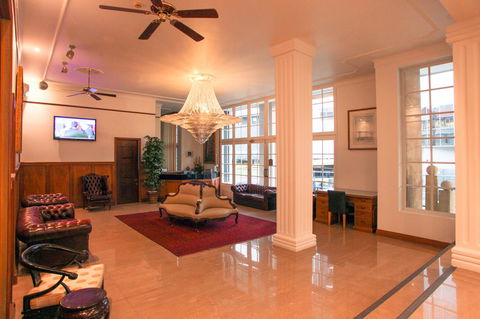 Astor Metropole Hotel - Tourism Canberra 0