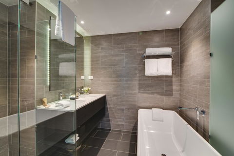 The Point Brisbane Hotel - Tourism Canberra 31