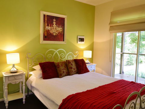 Apple Tree Cottage Montville - Tourism Canberra 18