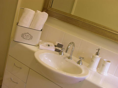 Apple Tree Cottage Montville - Tourism Canberra 19