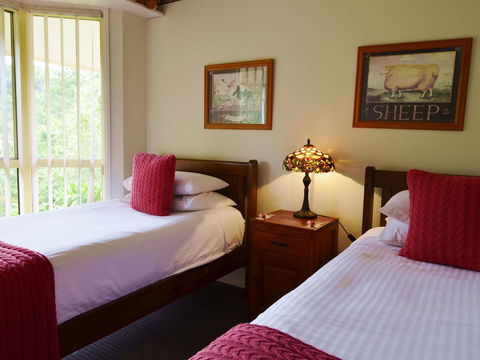 Apple Tree Cottage Montville - Tourism Canberra 8