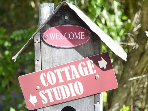 Apple Tree Cottage Montville - Tourism Canberra 14