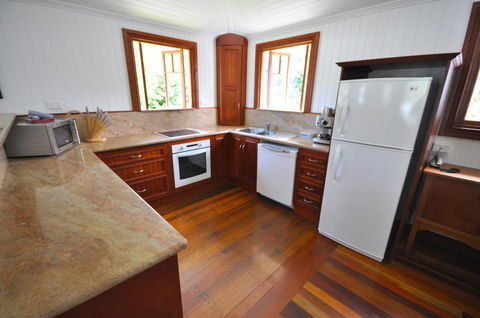 Island Adventure Holiday House - Tourism Canberra 11