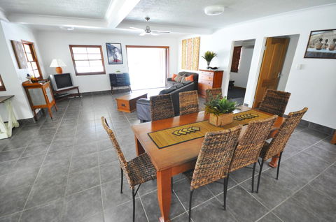 Island Adventure Holiday House - Tourism Canberra 7