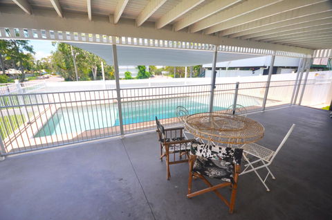 Island Adventure Holiday House - Tourism Canberra 9