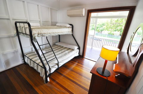 Island Adventure Holiday House - Tourism Canberra 14