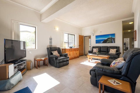 Keith\'s Place, 1 Of The 3 Most Popular Units On Bribie - Tourism Canberra 12