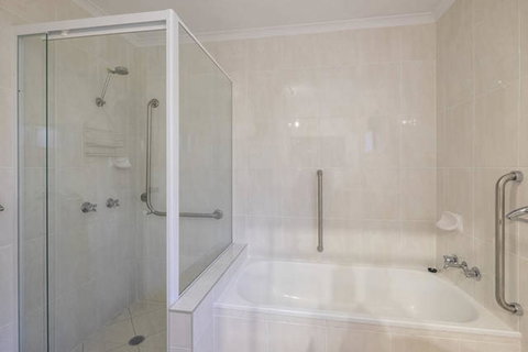 Keith\'s Place, 1 Of The 3 Most Popular Units On Bribie - Tourism Canberra 16