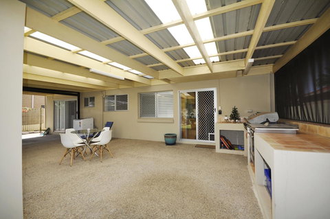 Ocean Wave - Tourism Canberra 20