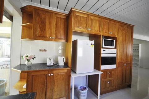 Ocean Wave - Tourism Canberra 4