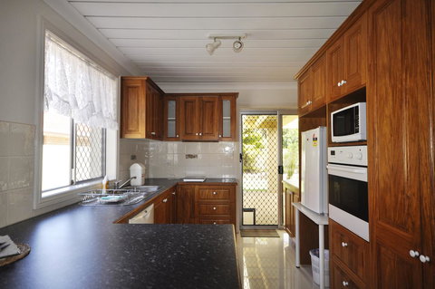 Ocean Wave - Tourism Canberra 3