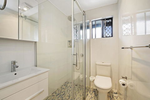 Fishing And Swimming At Your Doorstep - Sylvan Beach Esp, Bellara - Tourism Canberra 13