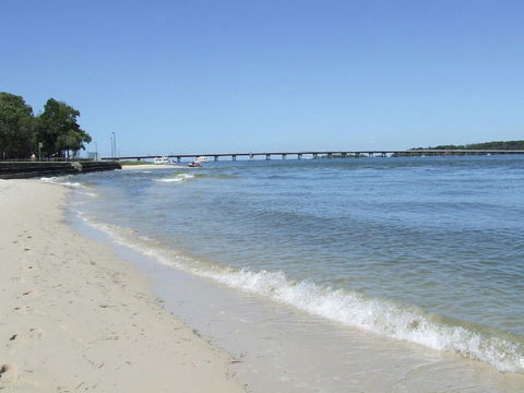 Spacious Family Unit With Incredible Views. - Tourism Canberra 10