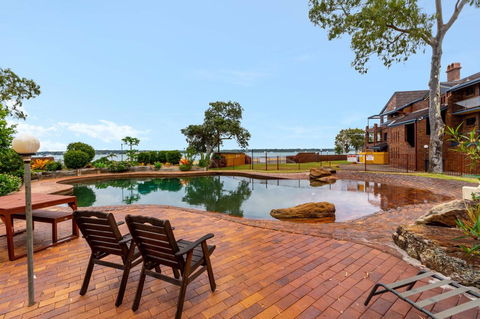 Spacious Family Unit With Incredible Views. - Tourism Canberra 4