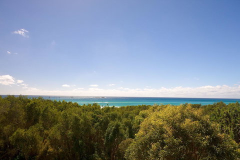 Anchorage On Straddie - Tourism Canberra 40