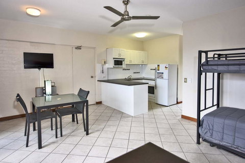 Anchorage On Straddie - Tourism Canberra 23