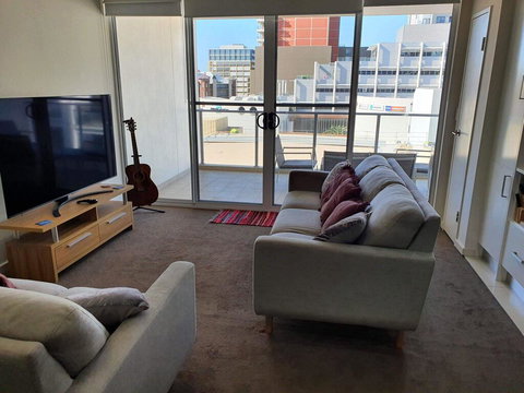 (just Listed) Bolton St 1br 350m Walk To Newcastle Beach +++ Wifi End Eand - Tourism Canberra 1