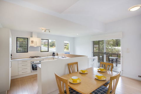 1/31 Ocean Street - A Relaxing Coastal Retreat - Tourism Canberra 3