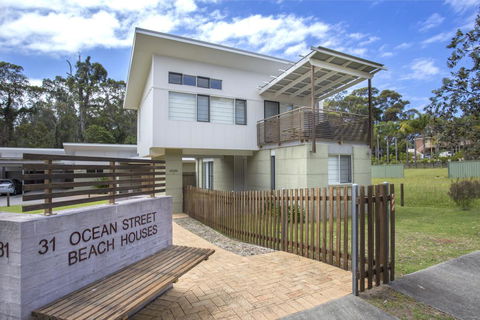1/31 Ocean Street - A Relaxing Coastal Retreat - Tourism Canberra 0