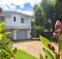11 Riley St - Stylishly Modern - Tourism Canberra