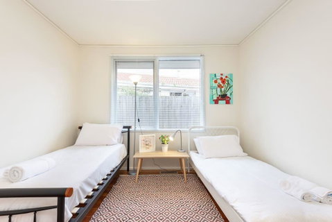 111, Relaxing Family Getaway In Burwood - Tourism Canberra 3