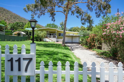 117 Fitzroy Street - Tourism Canberra 0