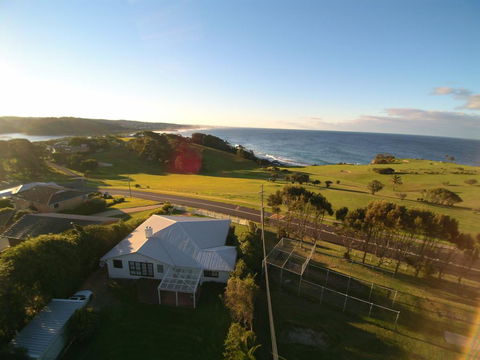 12 Bluewater Drive - Tourism Canberra 0