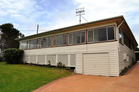 12 Bluewater Drive - Tourism Canberra 1