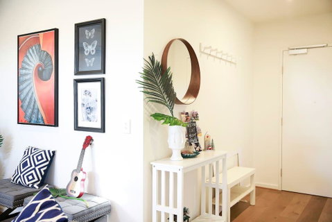 136, Light-filled Homely Box Hill Apt, 2Bed2BathFreeParking - Tourism Canberra 2