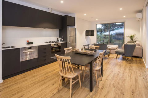 160 Steps... From Yallingup Beach - Tourism Canberra 3