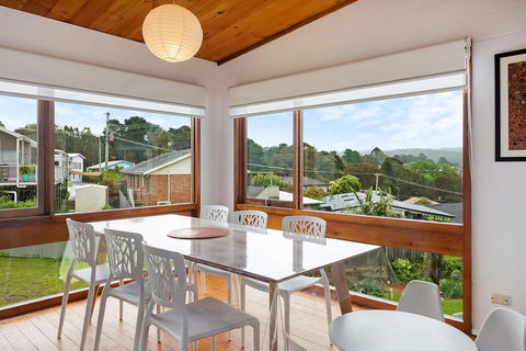 17 Dulling Street - Beach House - Tourism Canberra 3
