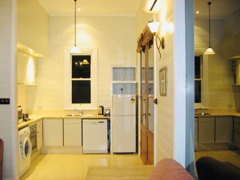1880s Kananook Boutique Historic Luxury Apartment FSC Private Villa Bairnsdale - Tourism Canberra 2