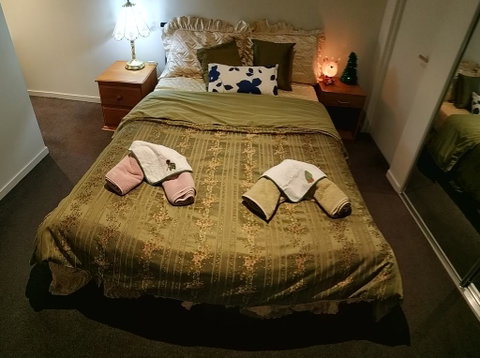 2 Beds &2baths Apt Walking To Monash Uni And Near GLen Or Chadstone - Tourism Canberra 1